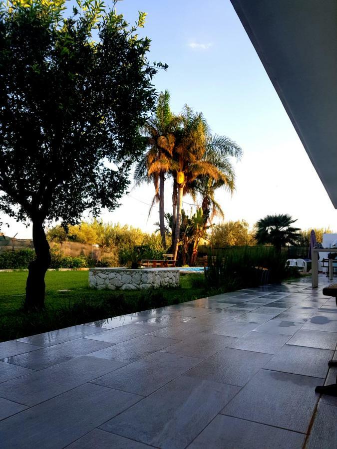 Casa Vacanza Le Tre Palme Apartment ฟลอริเดีย ภายนอก รูปภาพ
